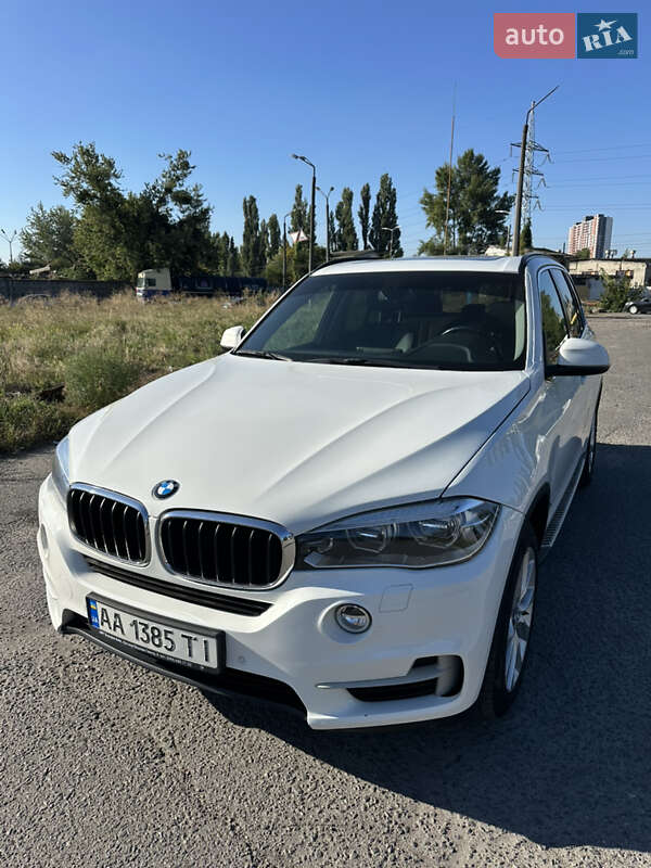 Позашляховик / Кросовер BMW X5 2016 в Києві