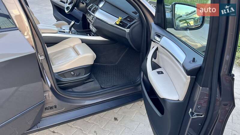 Внедорожник / Кроссовер BMW X5 2010 в Звягеле фото 25 Внедорожник / Кроссовер BMW X5 2010 в Звягеле