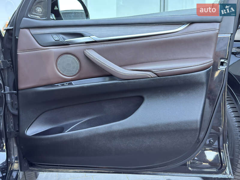 Внедорожник / Кроссовер BMW X5 2014 в Черновцах