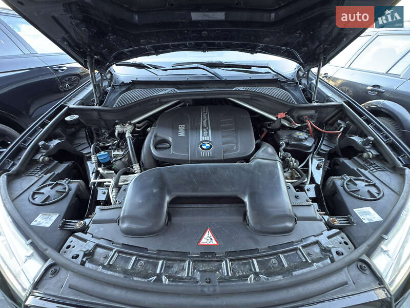 Внедорожник / Кроссовер BMW X5 2014 в Черновцах