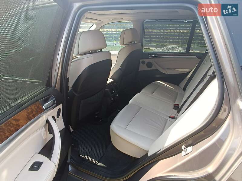 Внедорожник / Кроссовер BMW X5 2011 в Шептицькому
