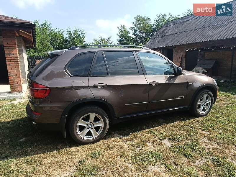 Внедорожник / Кроссовер BMW X5 2011 в Шептицькому