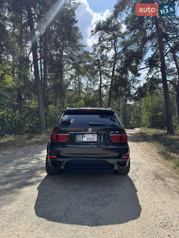 Внедорожник / Кроссовер BMW X5 2011 в Тараще