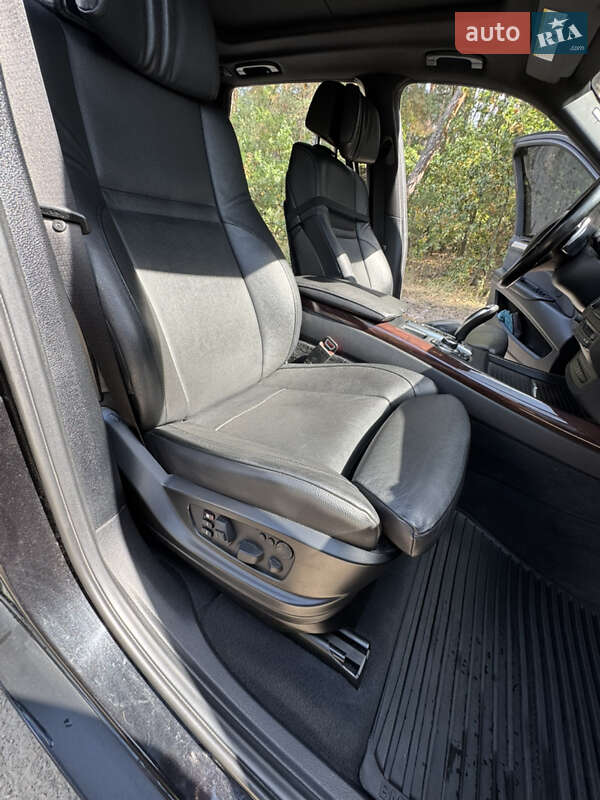 Внедорожник / Кроссовер BMW X5 2011 в Тараще