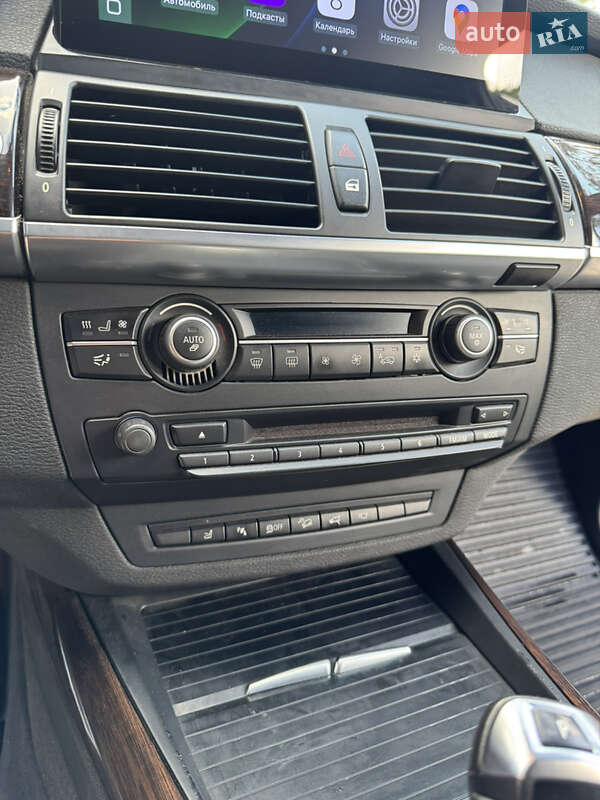 Внедорожник / Кроссовер BMW X5 2011 в Тараще