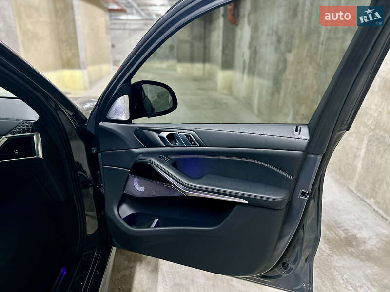 Внедорожник / Кроссовер BMW X5 2024 в Ровно