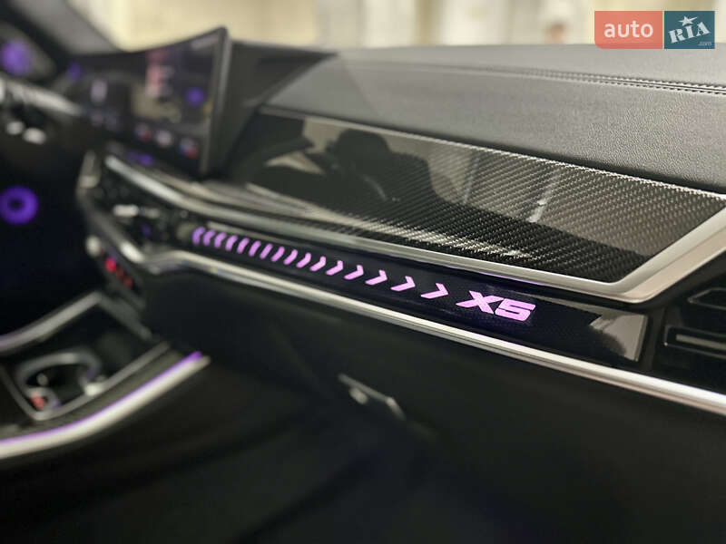 Внедорожник / Кроссовер BMW X5 2024 в Ровно