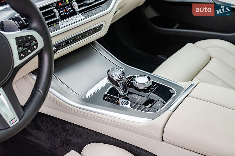 Внедорожник / Кроссовер BMW X5 2022 в Киеве