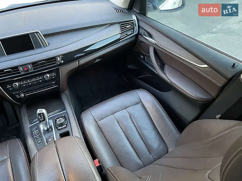 Внедорожник / Кроссовер BMW X5 2017 в Днепре