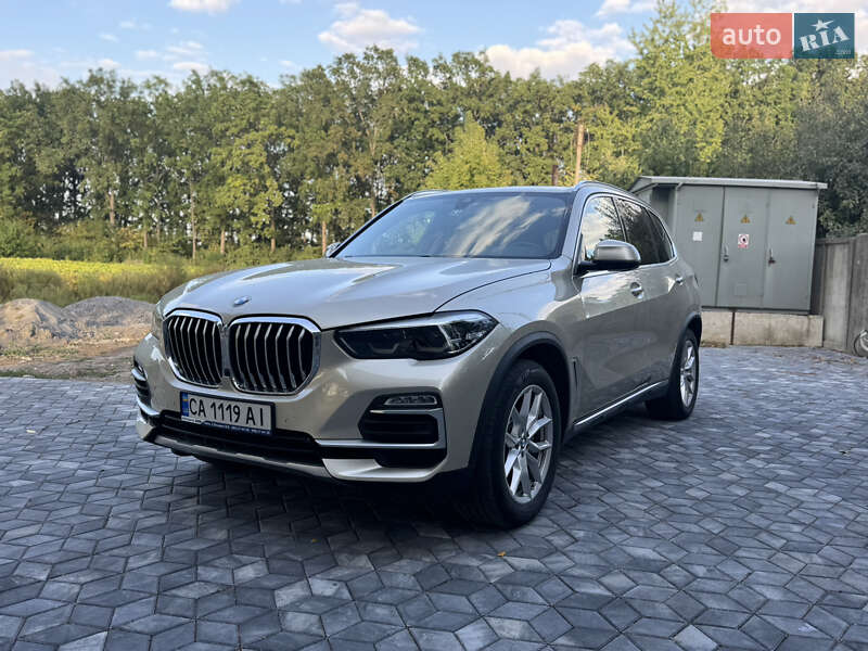 Внедорожник / Кроссовер BMW X5 2019 в Умани