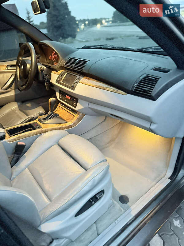 Позашляховик / Кросовер BMW X5 2005 в Чернівцях