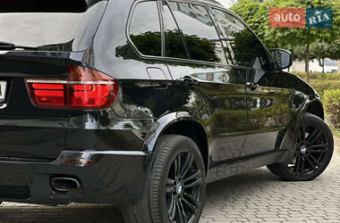 Позашляховик / Кросовер BMW X5 2011 в 