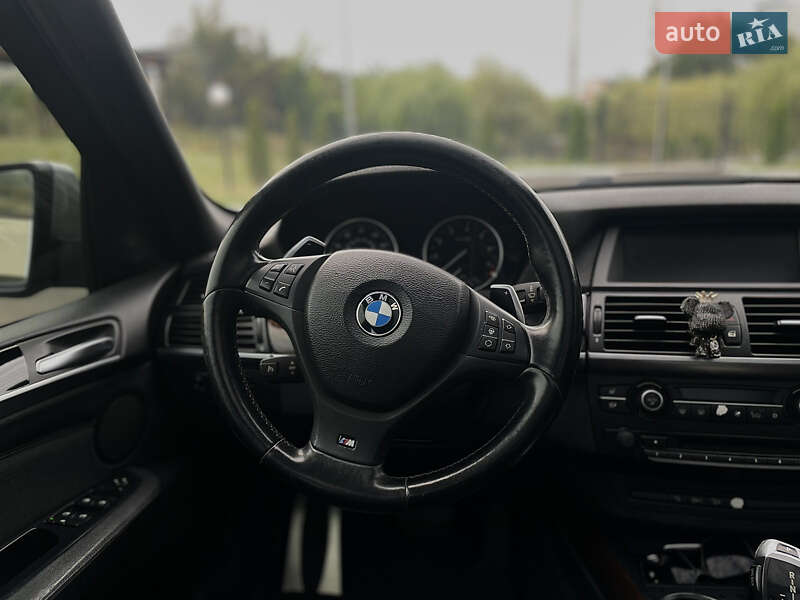 Внедорожник / Кроссовер BMW X5 2012 в Вараше