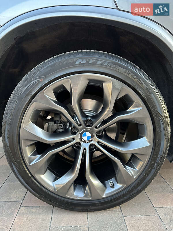 Внедорожник / Кроссовер BMW X5 2016 в Полтаве