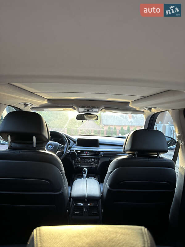 Внедорожник / Кроссовер BMW X5 2016 в Полтаве