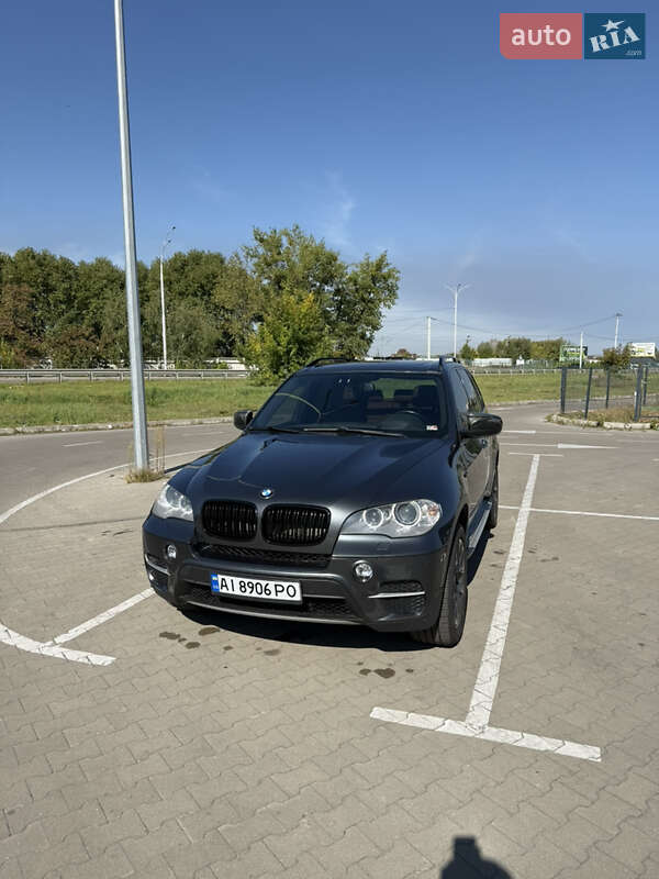 Внедорожник / Кроссовер BMW X5 2012 в 