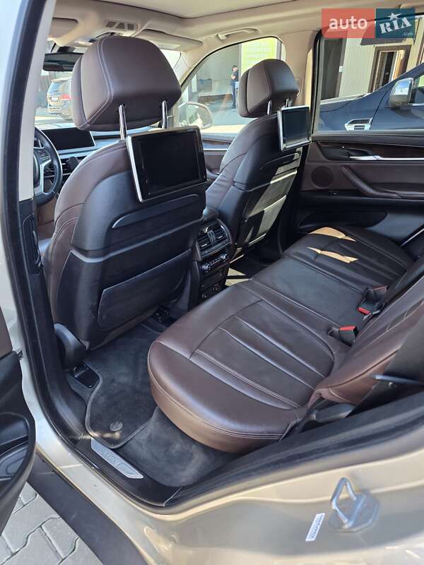 Внедорожник / Кроссовер BMW X5 2014 в Каменец-Подольском