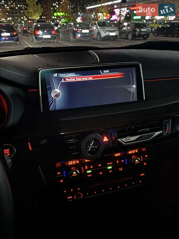 Внедорожник / Кроссовер BMW X5 2016 в Киеве