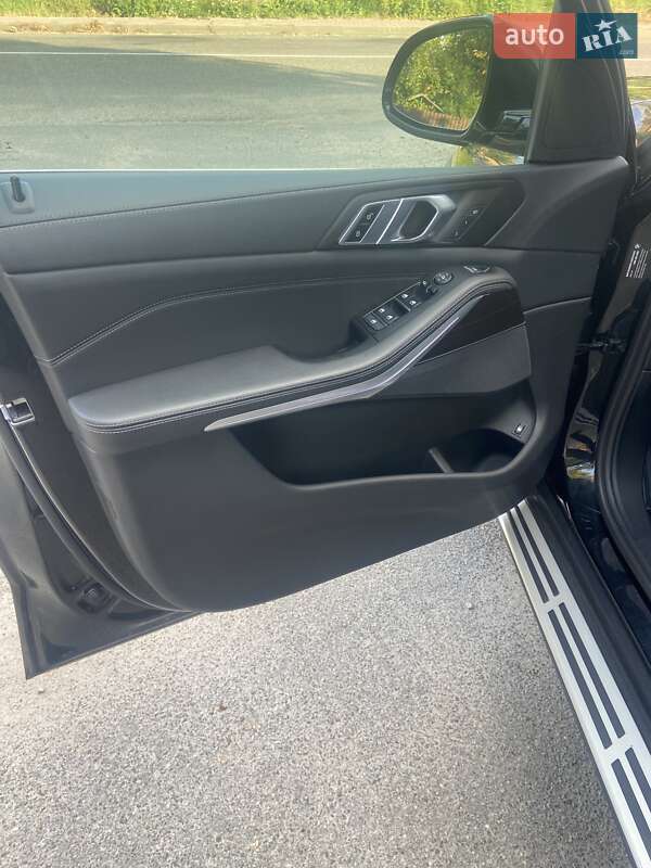 Внедорожник / Кроссовер BMW X5 2022 в Киеве