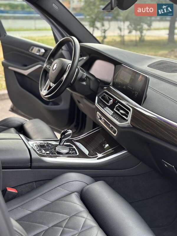 Внедорожник / Кроссовер BMW X5 2022 в Киеве