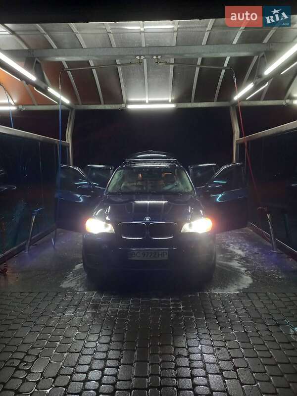 Позашляховик / Кросовер BMW X5 2012 в Львові