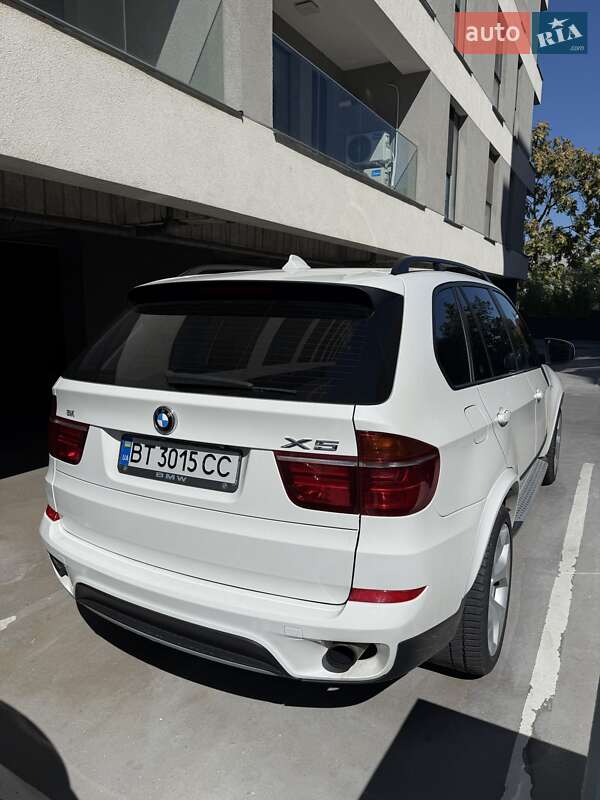 Внедорожник / Кроссовер BMW X5 2012 в Киеве