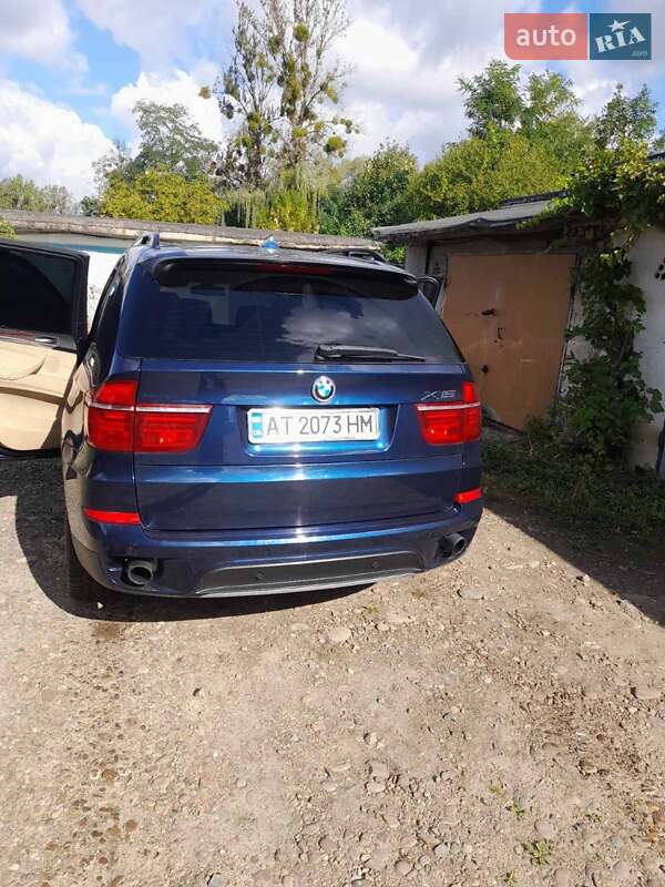 Внедорожник / Кроссовер BMW X5 2012 в Калуше