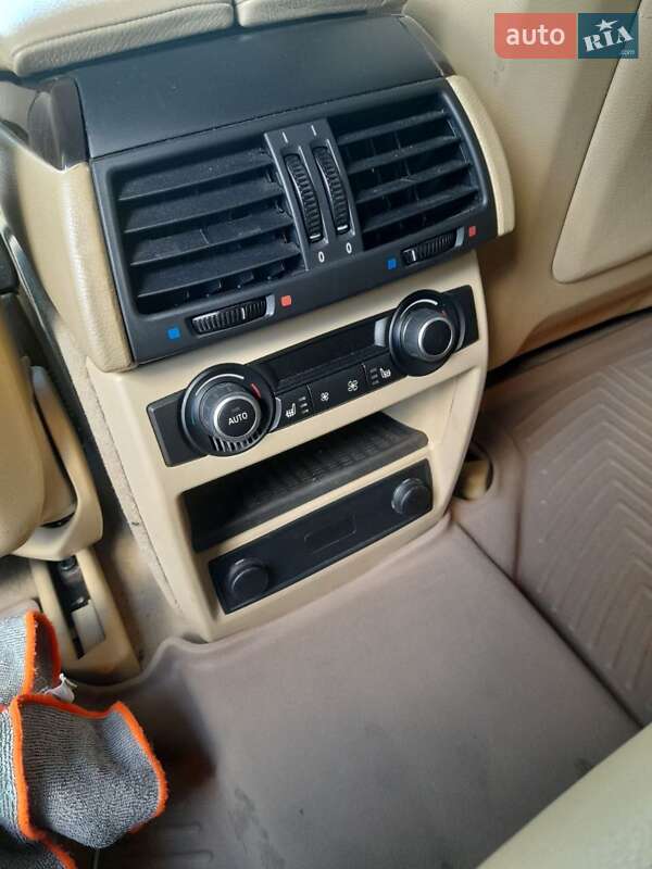 Внедорожник / Кроссовер BMW X5 2012 в Калуше