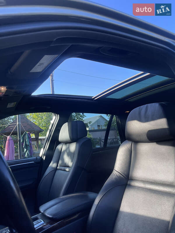 Внедорожник / Кроссовер BMW X5 2010 в Тернополе