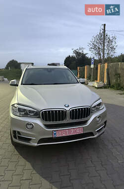 Позашляховик / Кросовер BMW X5 2016 в Києві