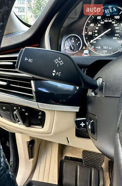 Позашляховик / Кросовер BMW X5 2014 в 
