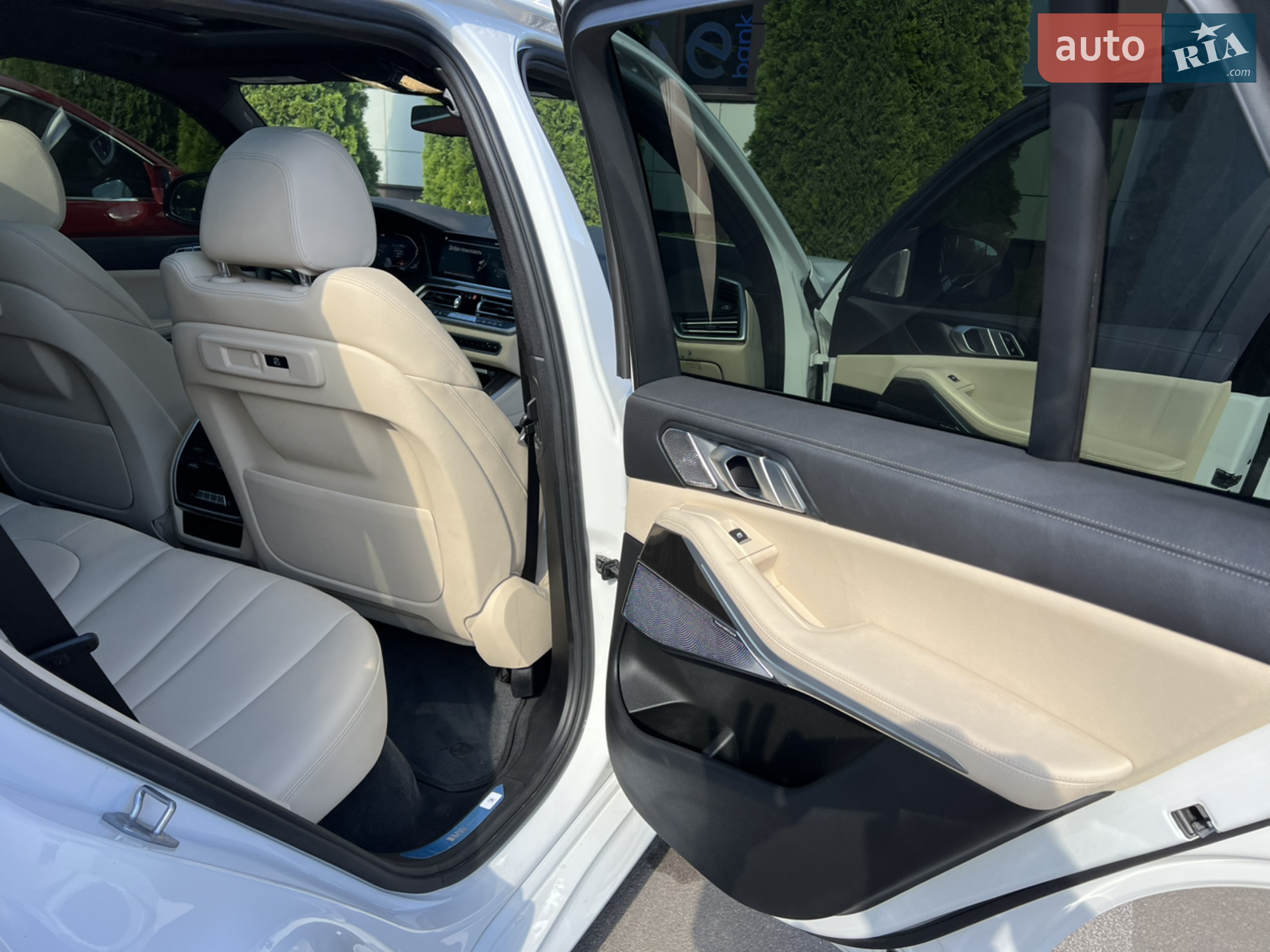 2022 BMW X5 - мініатюра 23