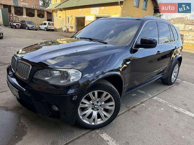 Позашляховик / Кросовер BMW X5 2013 в Львові