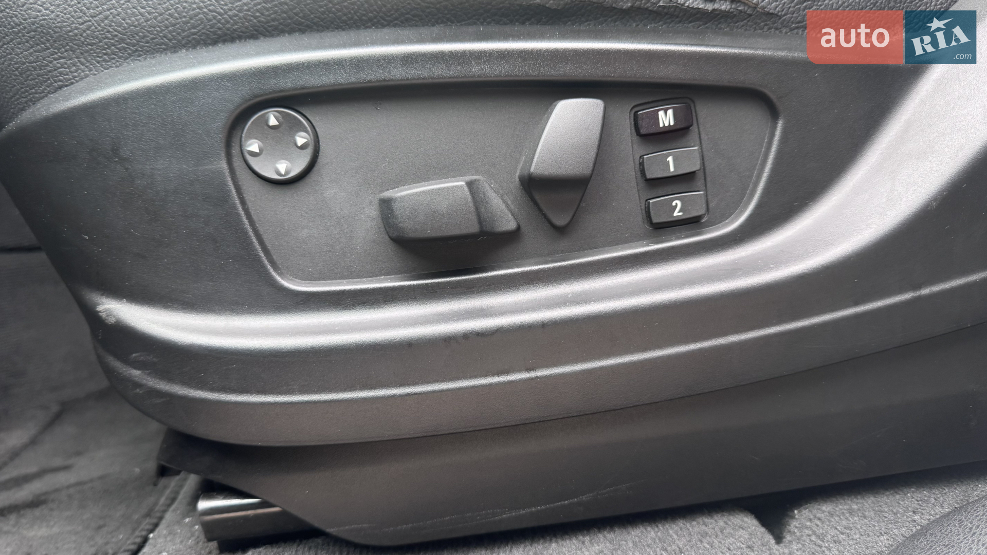 2010 BMW X5 - мініатюра 20