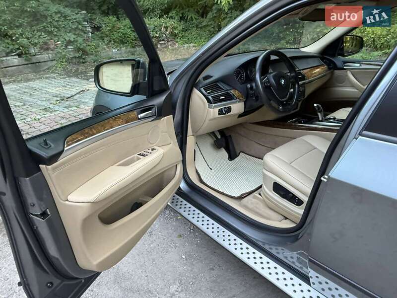 Позашляховик / Кросовер BMW X5 2008 в Запоріжжі