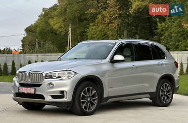 Позашляховик / Кросовер BMW X5 2017 в Луцьку