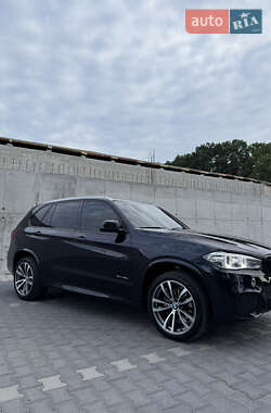 Внедорожник / Кроссовер BMW X5 2015 в 