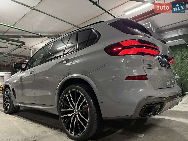 Позашляховик / Кросовер BMW X5 2023 в Києві