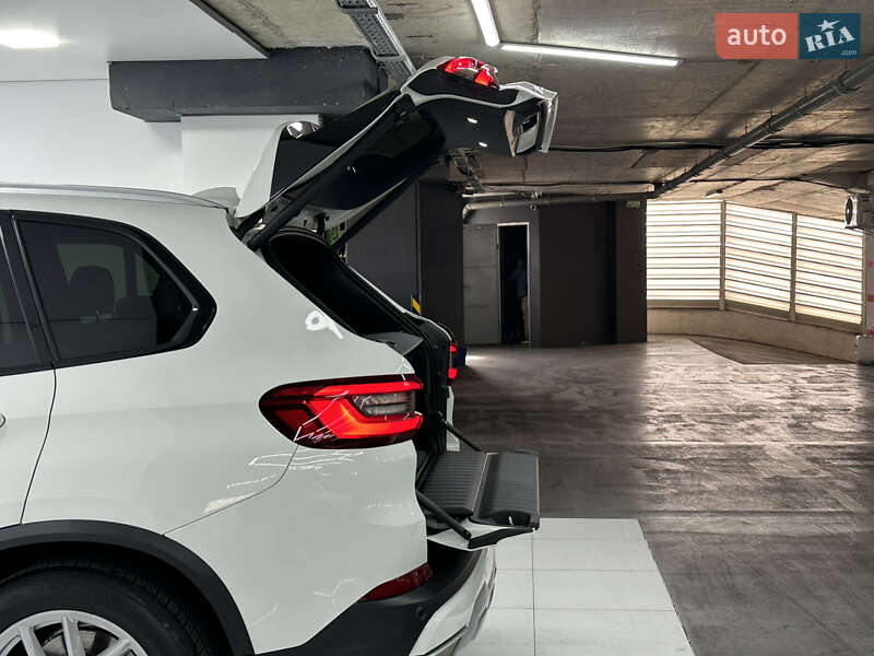 Внедорожник / Кроссовер BMW X5 2019 в Одессе
