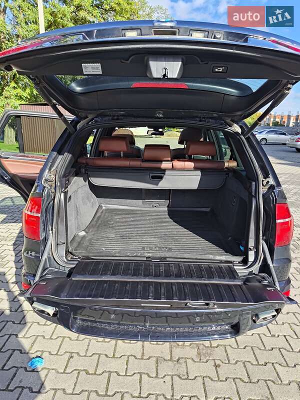 Внедорожник / Кроссовер BMW X5 2012 в Черновцах