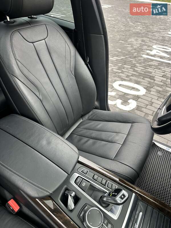 Внедорожник / Кроссовер BMW X5 2017 в Киеве