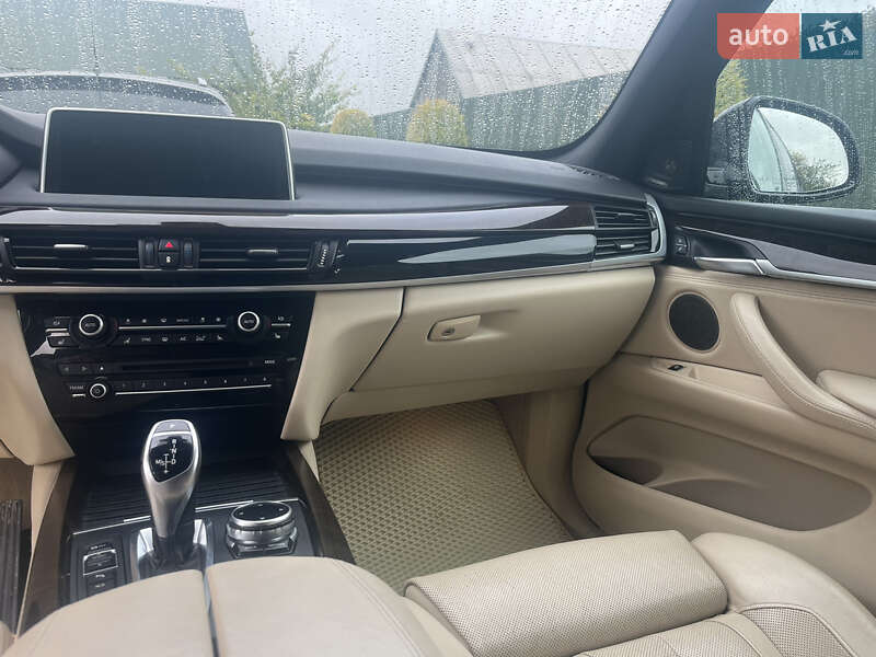 Позашляховик / Кросовер BMW X5 2014 в Ковелі