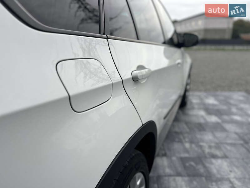 Позашляховик / Кросовер BMW X5 2010 в Вінниці