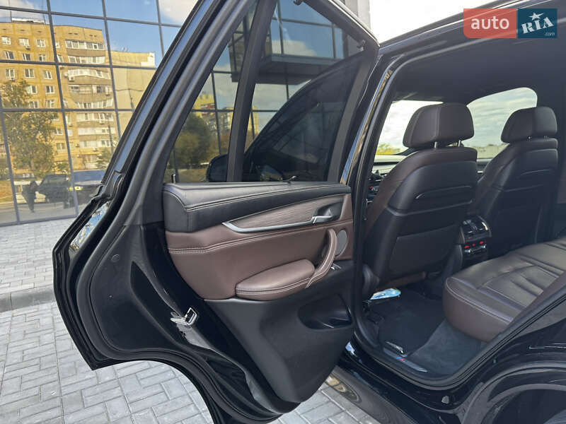 Позашляховик / Кросовер BMW X5 2015 в Дніпрі