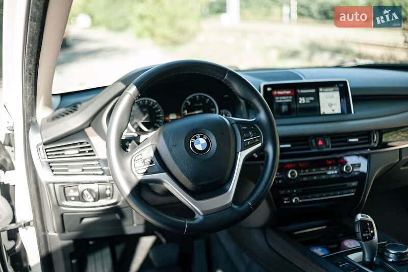 Внедорожник / Кроссовер BMW X5 2017 в Киеве