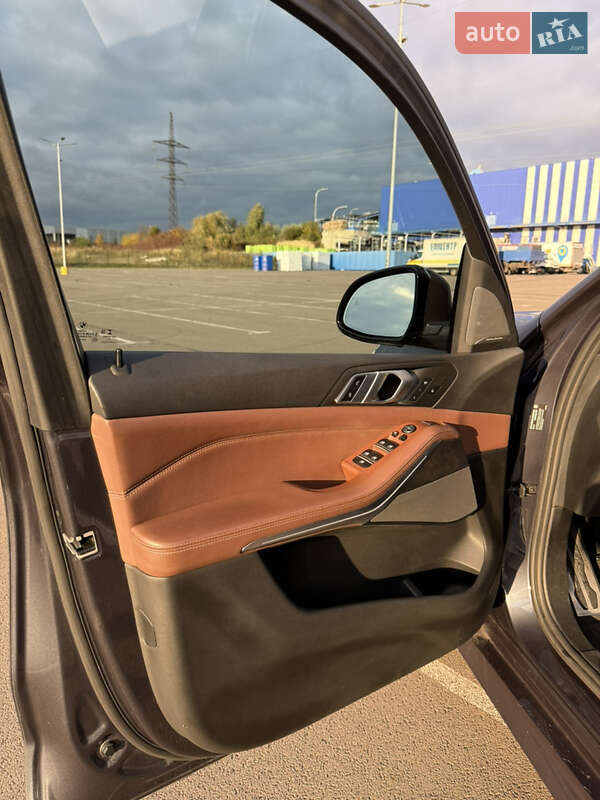 Внедорожник / Кроссовер BMW X5 2019 в Ровно