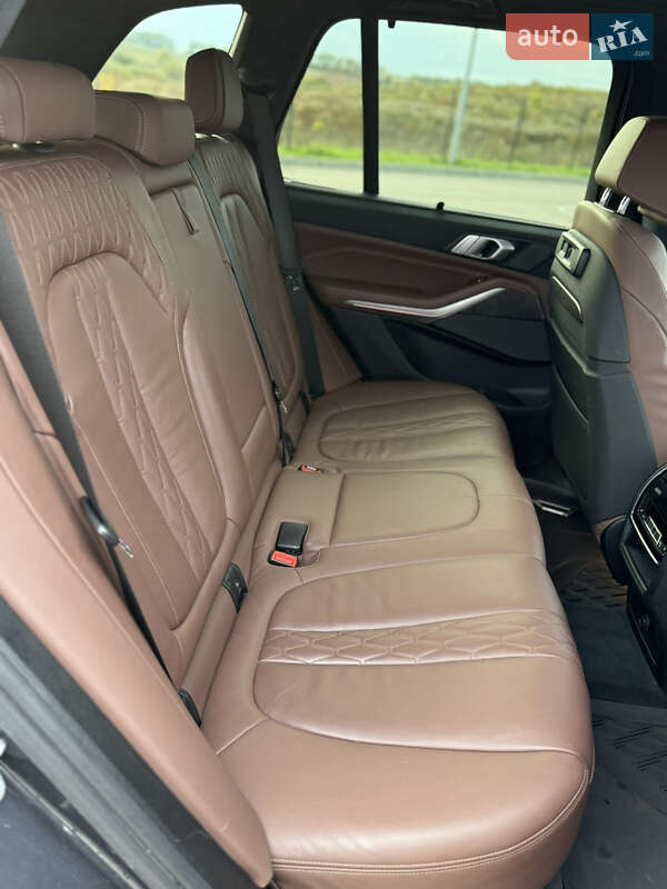 Внедорожник / Кроссовер BMW X5 2019 в Ровно