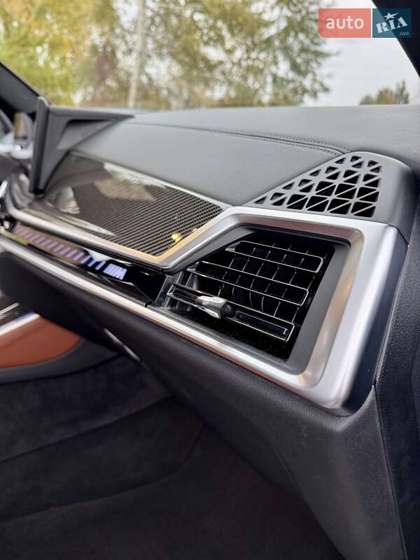 Внедорожник / Кроссовер BMW X5 2024 в Киеве