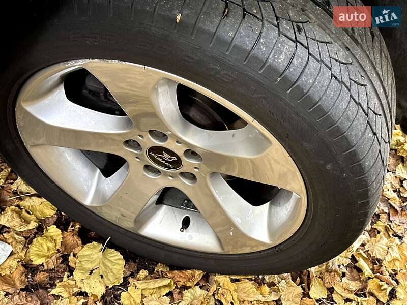 Внедорожник / Кроссовер BMW X5 2004 в Умани