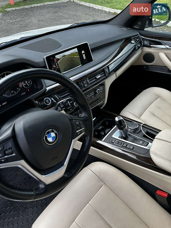 Внедорожник / Кроссовер BMW X5 2016 в Киеве